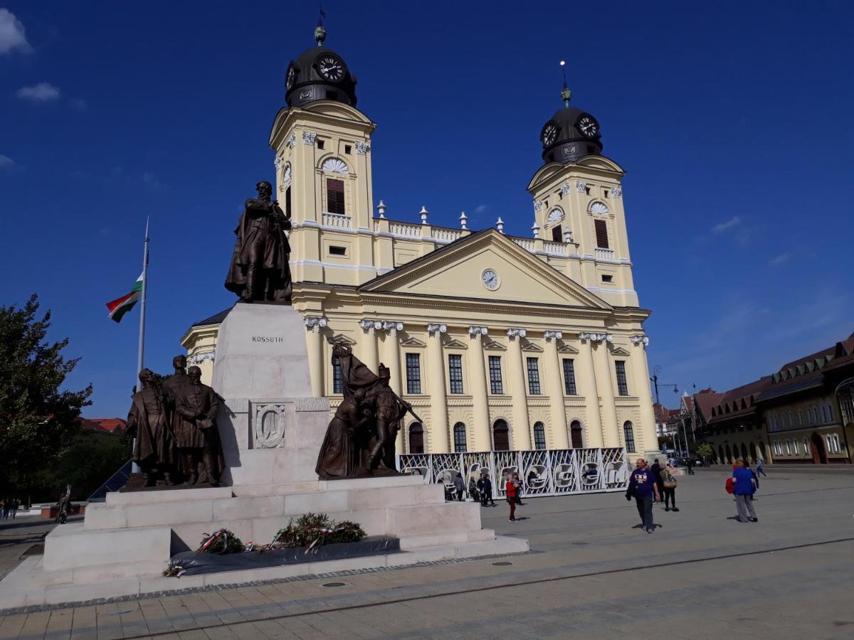 Piac Utcai Apartman Debrecen Eksteriør bilde