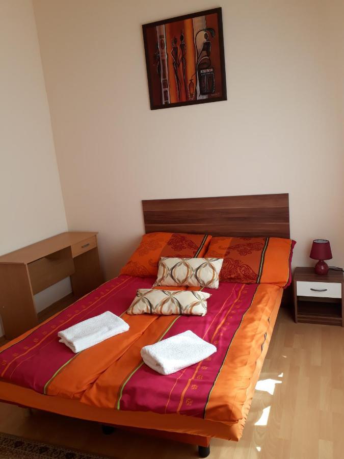 Piac Utcai Apartman Debrecen Eksteriør bilde