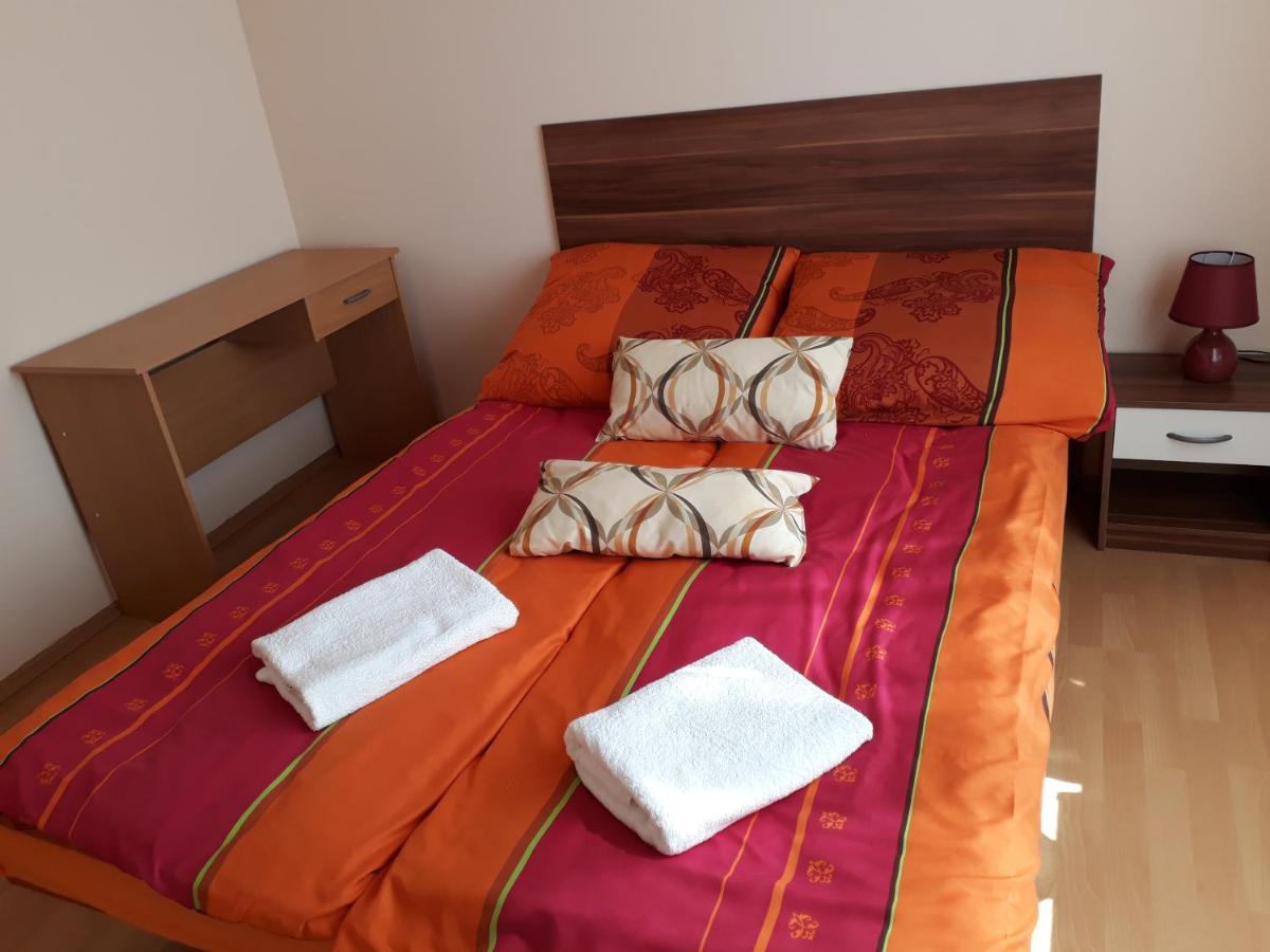 Piac Utcai Apartman Debrecen Eksteriør bilde