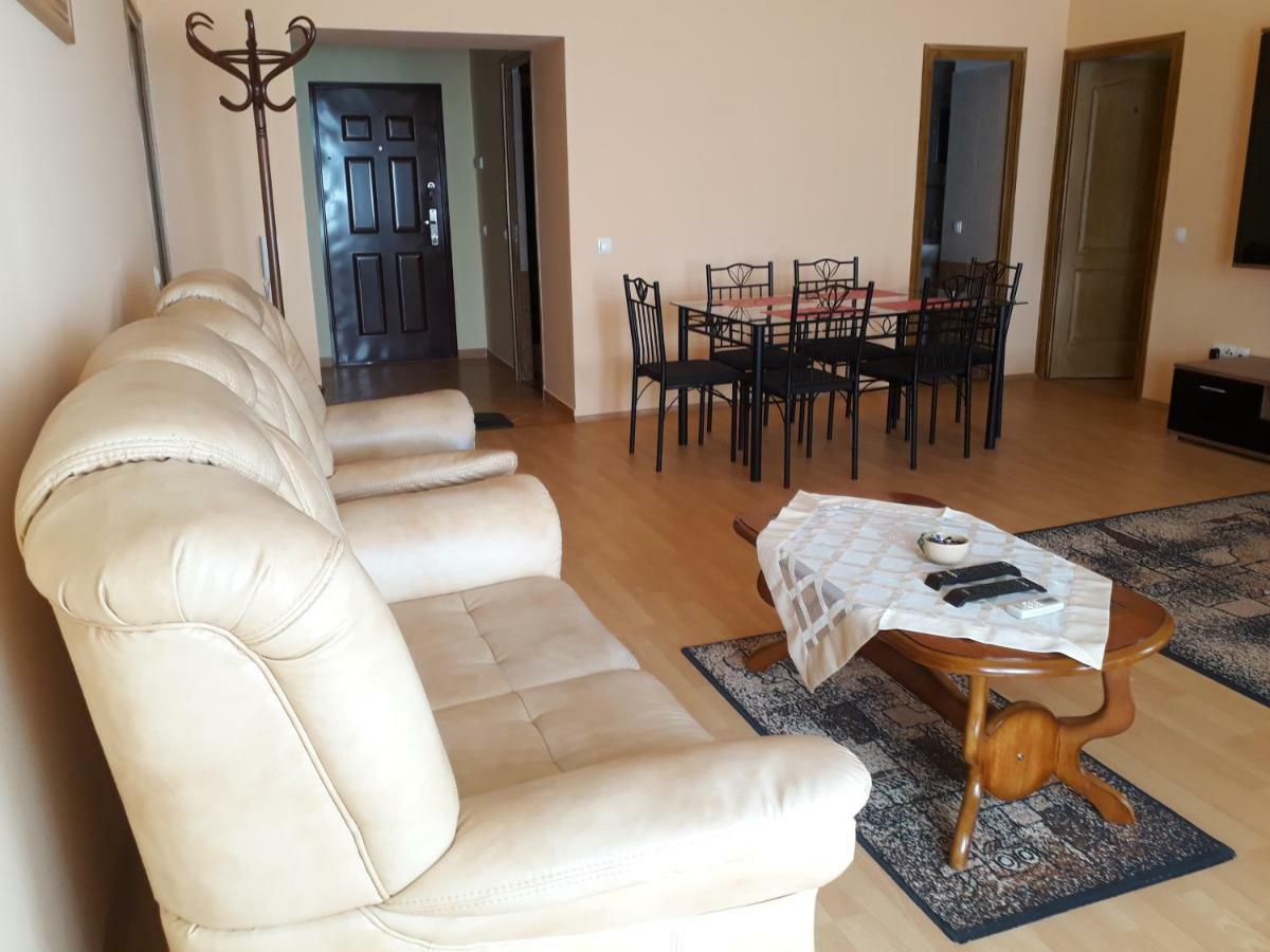Piac Utcai Apartman Debrecen Eksteriør bilde