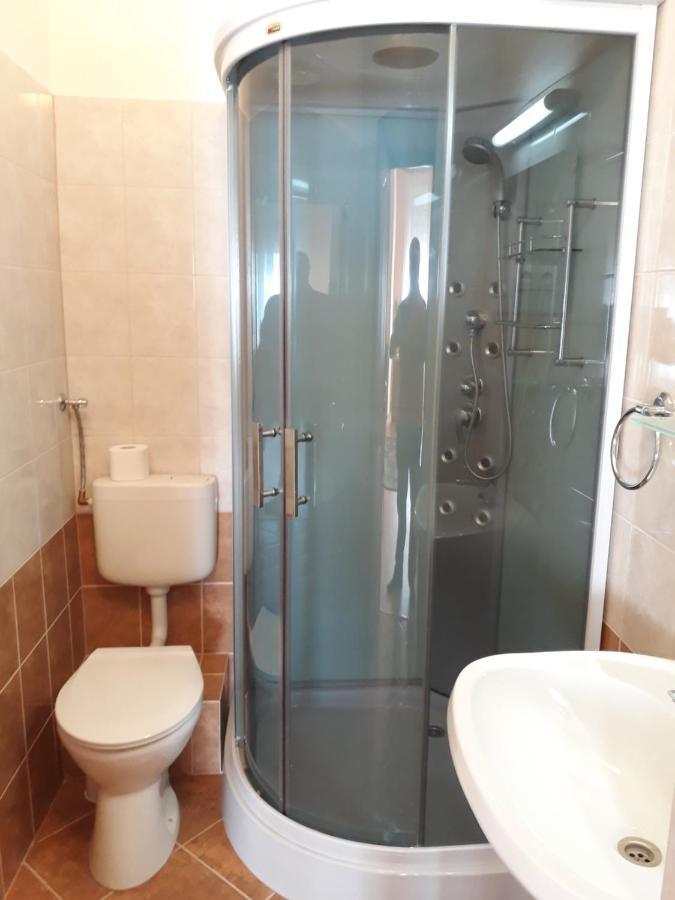 Piac Utcai Apartman Debrecen Eksteriør bilde
